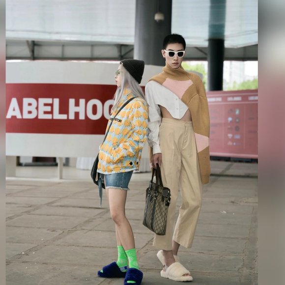 UGG Pride Fluff Yeah Slide Women and Men - Picture 9 of 11